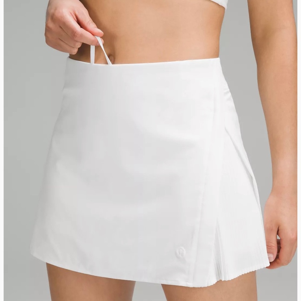 Lululemon Play it Off the Pleats Tennis Skirt